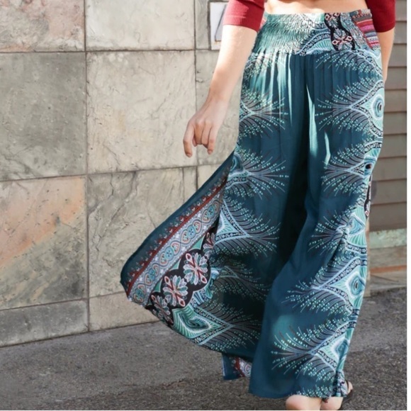 NEW Bali Queen Pocahontas Wide Leg High Rise Pants Embroidered Beach Travel - Picture 16 of 16